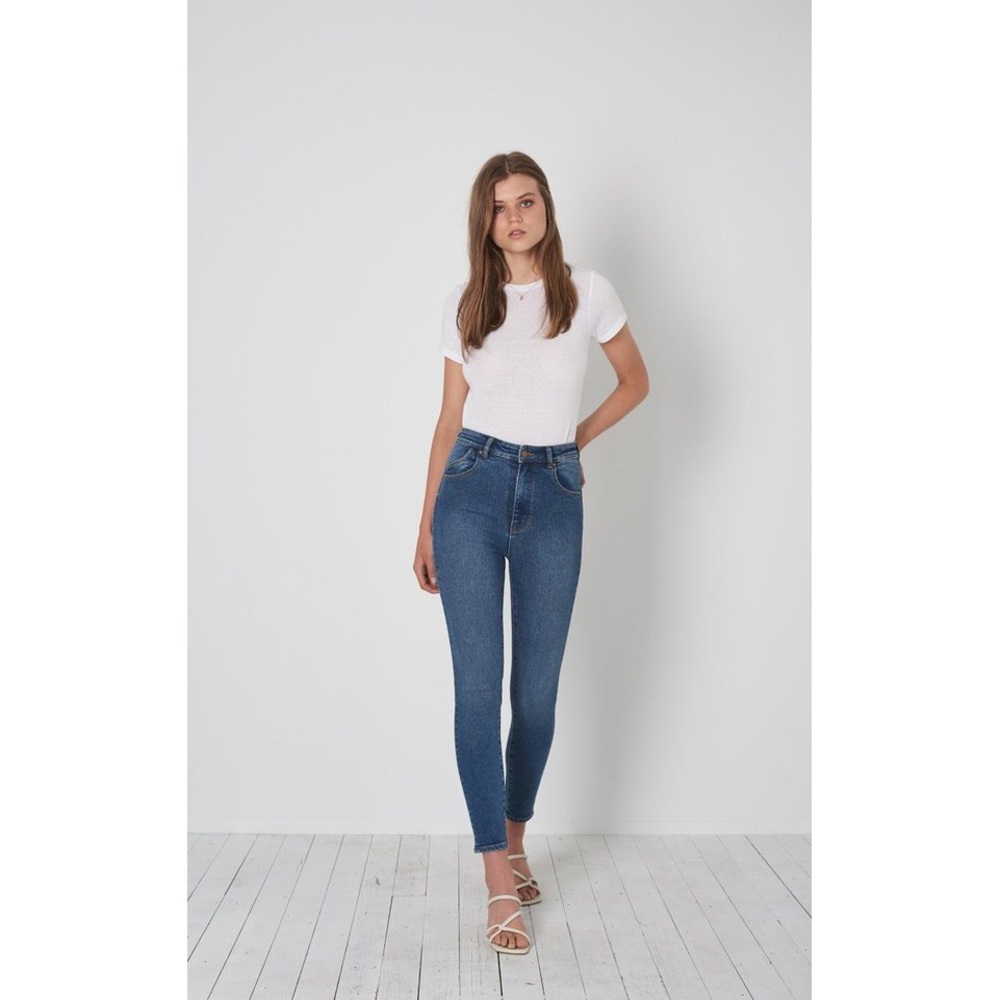 NEW Rolla’s Eastcoast Ankle Jeans in Tracy Blue